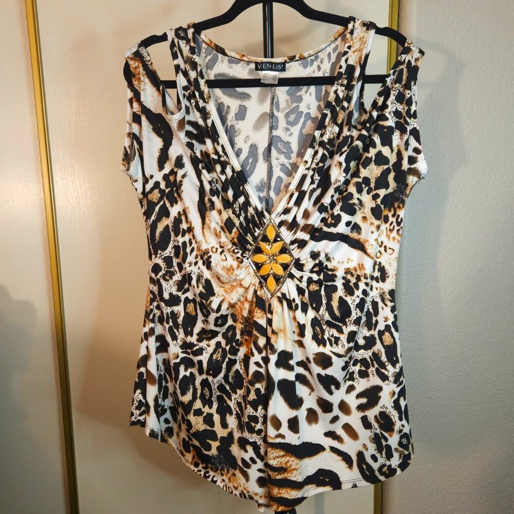 Women's Animal Print VENUS Top Cold Sleeve Size XL